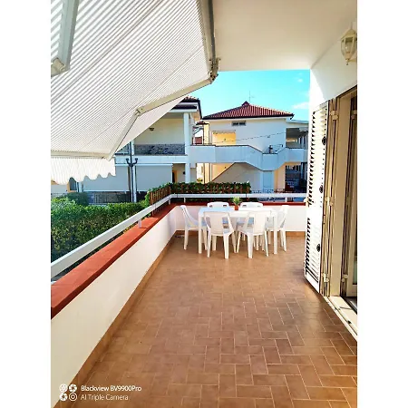 Enjoy House Ottima Per Gruppi E Famiglie Da 2 A 6 Ospiti *