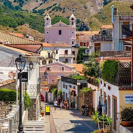 Nyaraló Enjoy House Ottima Per Gruppi E Famiglie Da 2 A 6 Ospiti *