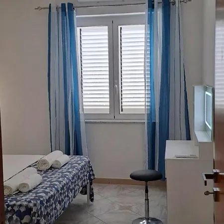 Enjoy House Ottima Per Gruppi E Famiglie Da 2 A 6 Ospiti סן ניקולה ארצ'לה