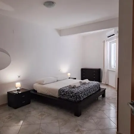 Enjoy House Ottima Per Gruppi E Famiglie Da 2 A 6 Ospiti 圣尼科拉阿尔切拉
