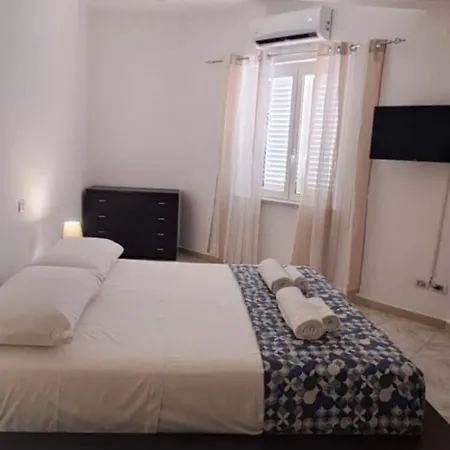 Enjoy House Ottima Per Gruppi E Famiglie Da 2 A 6 Ospiti * San Nicola Arcella