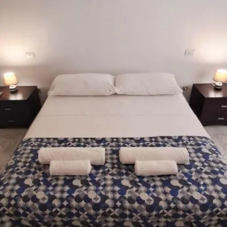Vakantiehuis Enjoy House Ottima Per Gruppi E Famiglie Da 2 A 6 Ospiti